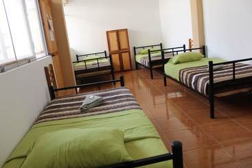 La Casa De Bamboo  Hostel