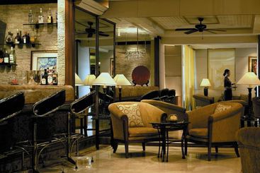 هتل Jen Manila By Shangrila