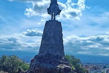 تختخواب و صبحانه Hostal La Pachamama