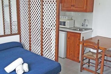 Estel Blanc Apartaments   Adults Only