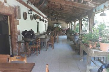 مسافرخانه La Ribera