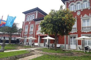 Albergue La Quintana   Hostel