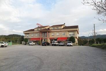 Hostal Restaurante O Mirador