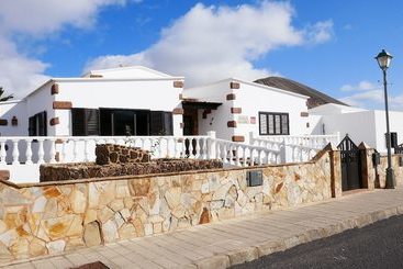 شقق خاصة سياحية Villa Aradri