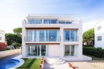 ツーリストアパートメント Yogivilla