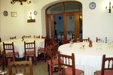 호스텔 Hostal Meson La Cadena