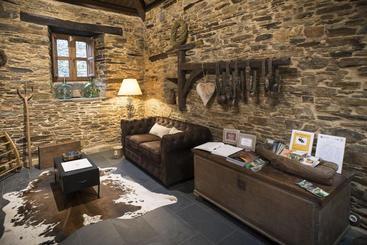 קוטג'' Complejo Rural Casona De Labrada