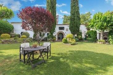 בית מלון כפרי Comarquinal Bioresort Penedès