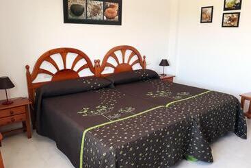 پانسیون Pensión Casa Angelina