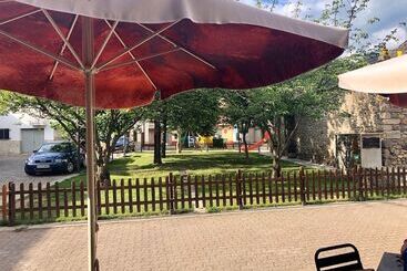 ペンション Saint James Way