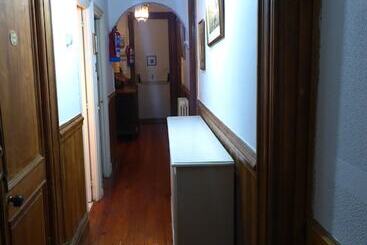 פנסיון Pensión Santa María