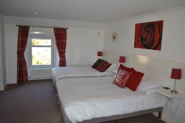 مبيت وإفطار Airds Farm Guest House