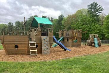 مبيت وإفطار Inn At Kampfires