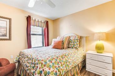 Phoenix East Ii 2031 By Meyer Vacation Rentals