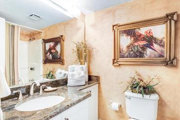 Phoenix East Ii 2031 By Meyer Vacation Rentals