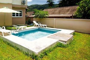 관광객 아파트 Suntouch Villa