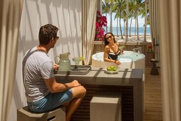Отель Bungalows Key Largo   All Inclusive
