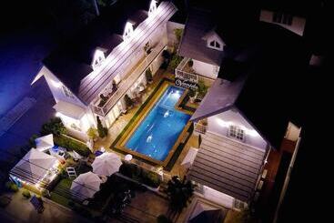 پانسیون Vanida Antique Home