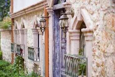 ホテル Cavlihane 1885