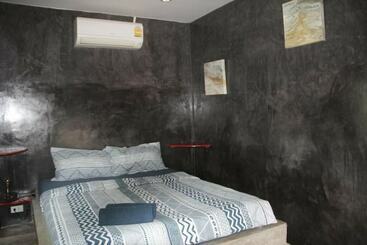 בית מלון כפרי The Beach House Bungalows