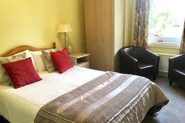 فندق Lochearnhead