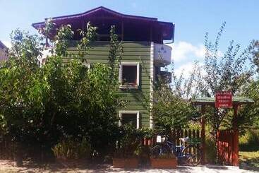 דירות לתיירים Marina Deluxe Villa