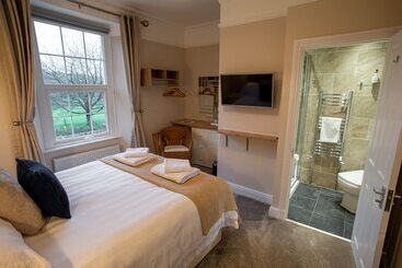 ベッドアンドブレックファースト Deanfield