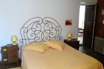 민박 L'orca Di San Gavinu