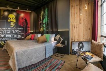 Design Hotel Rooms & Rumors