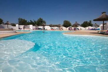 בית מלון כפרי Oh! Campings   Le Clos Du Rhône
