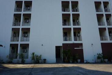 호텔 Chouaprom Mansion