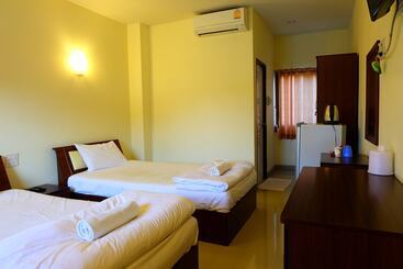 בית מלון כפרי Kamlaithong Apartment