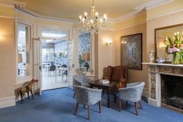 Yorke Lodge Bed And Breakfast