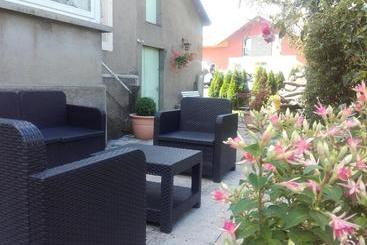 تختخواب و صبحانه Gîte Du Lion90 Chambresdulion90