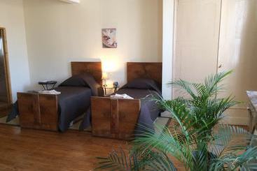 مبيت وإفطار Ultreia Moissac