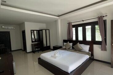 酒店 Baan Kiangnam Pattaya Resort