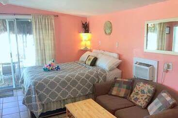 אתר נופש Key Largo Cottages