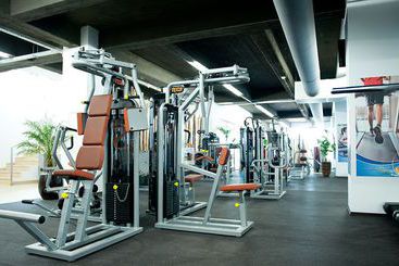 هتل Caro Parc