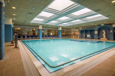 בית מלון כפרי Ensana Bradet