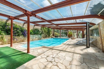 ベッドアンドブレックファースト Chateau Du Comte