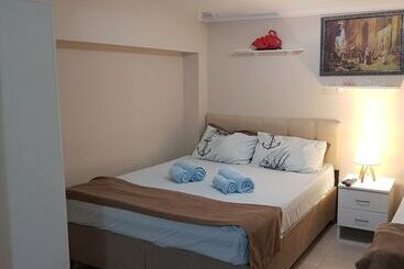 アパートホテル Blue Suites