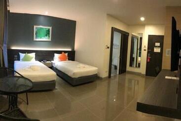 Clover Hotel Hatyai