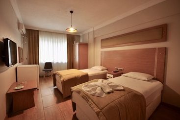 Otel Bilgicler
