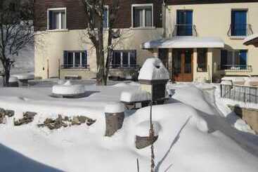 פנסיון Mouli Del Riu