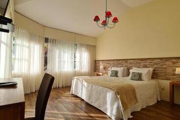 تختخواب و صبحانه Nova Posada