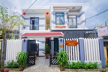 هاستل Little Leo