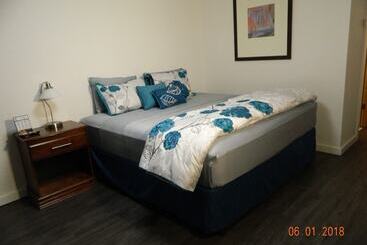 모텔 Lake Land Inn