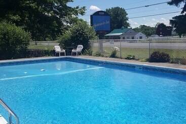 فندق على الطريق Skaneateles Inn On 20