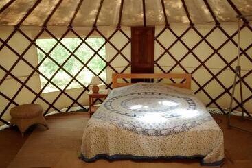 بنسيون La Roane Yoga & Creativity Center