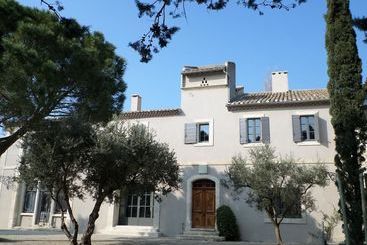 بنسيون Le Mas Mauléon